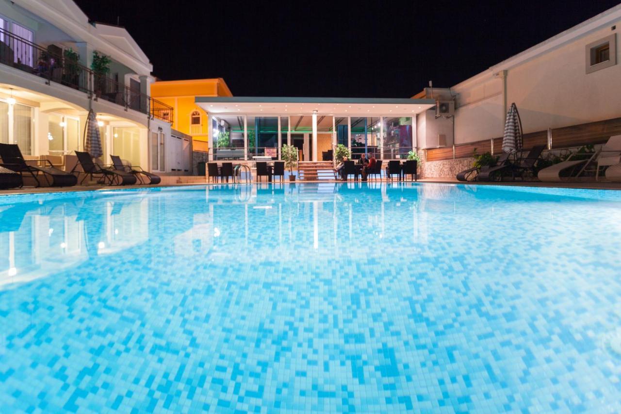 Spa Resort Luxury Apartments بودفا المظهر الخارجي الصورة